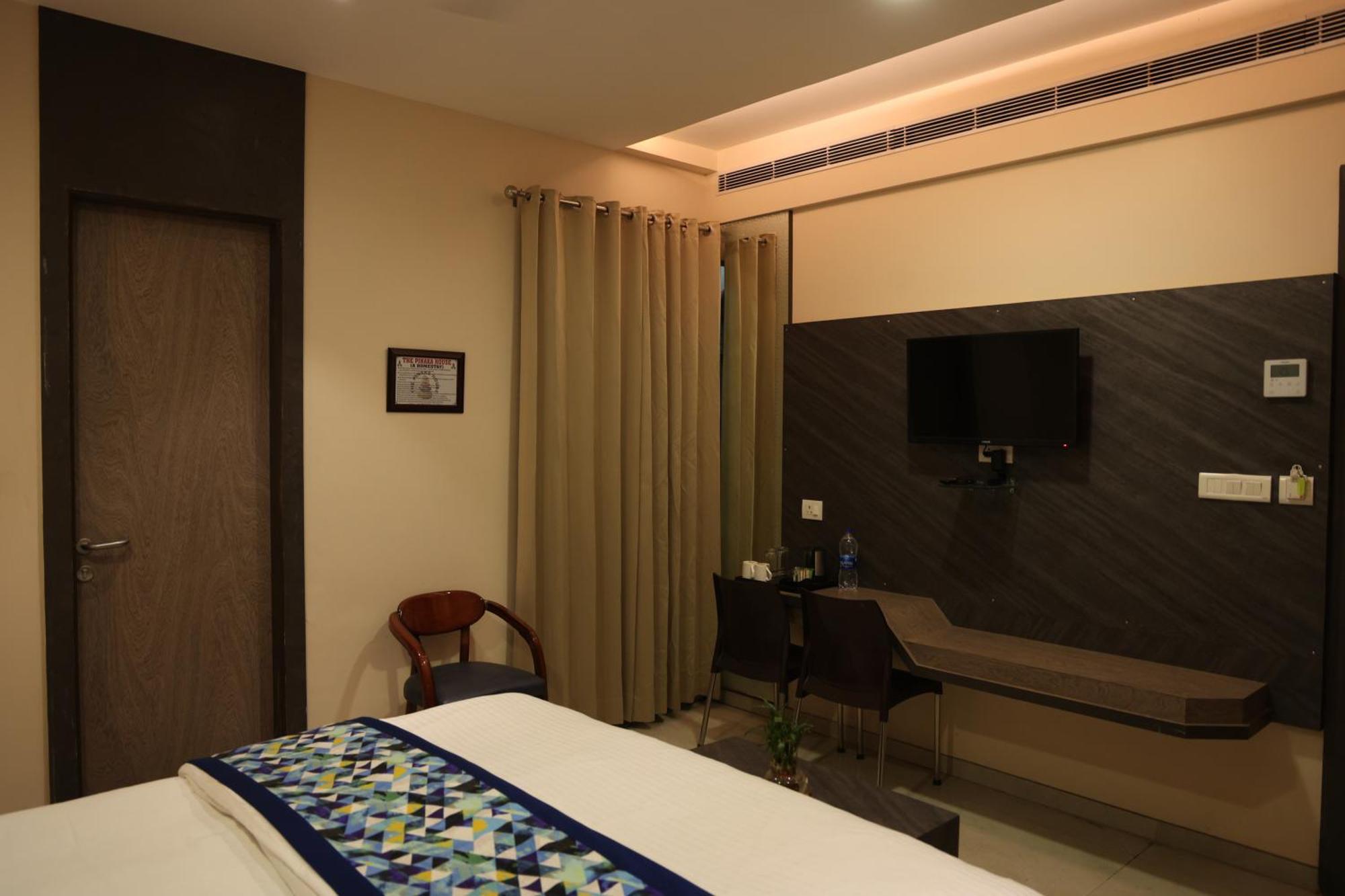 Hotel Pinaka Inn Lucknow Exterior photo